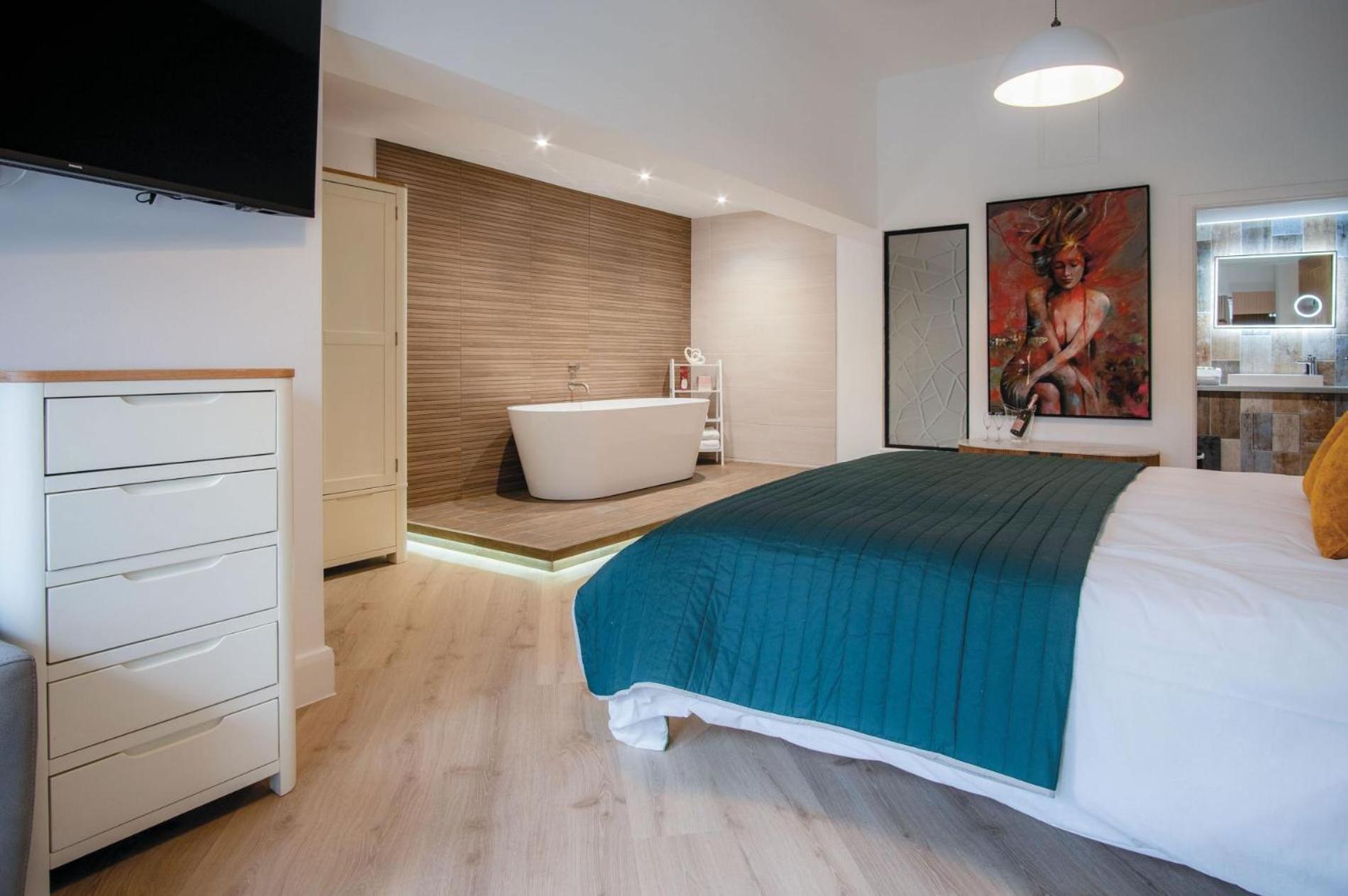 Suite 5 - Sleeping Giant Hotel - Pen Y Cae Inn Brecon Extérieur photo