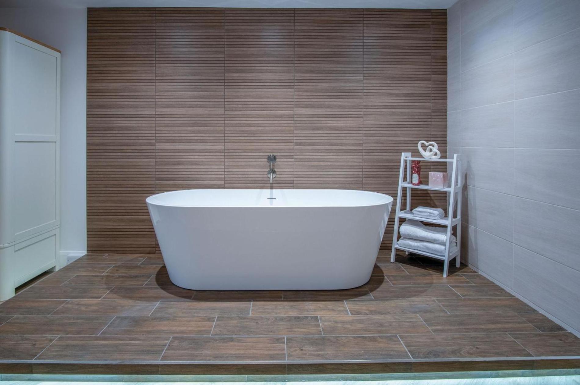 Suite 5 - Sleeping Giant Hotel - Pen Y Cae Inn Brecon Extérieur photo